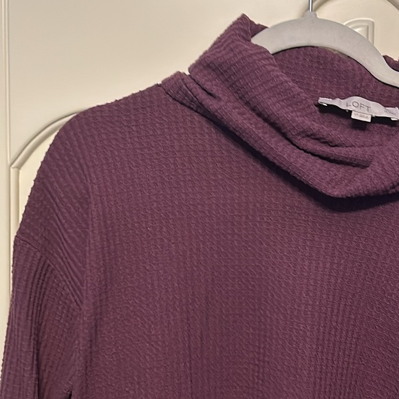 LOFT Petite Burgundy Waffle / Thermal Turtleneck LP - Picture 3 of 6